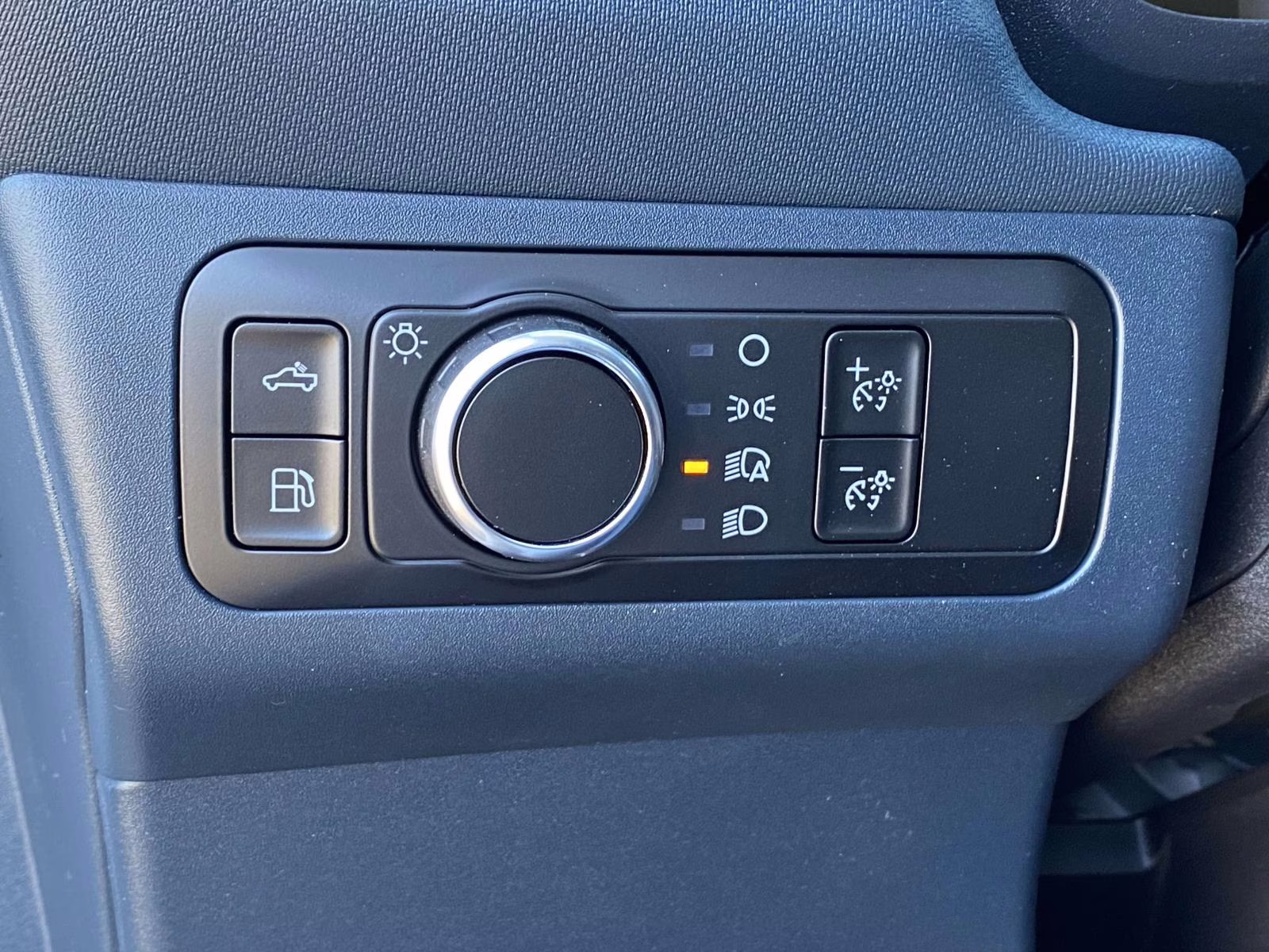 2026 Oxford White Ford Maverick XL AWD Truck