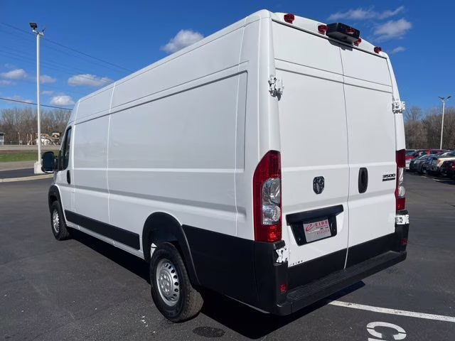 2026 Bright White Clearcoat Ram ProMaster 3500 High Roof FWD Van