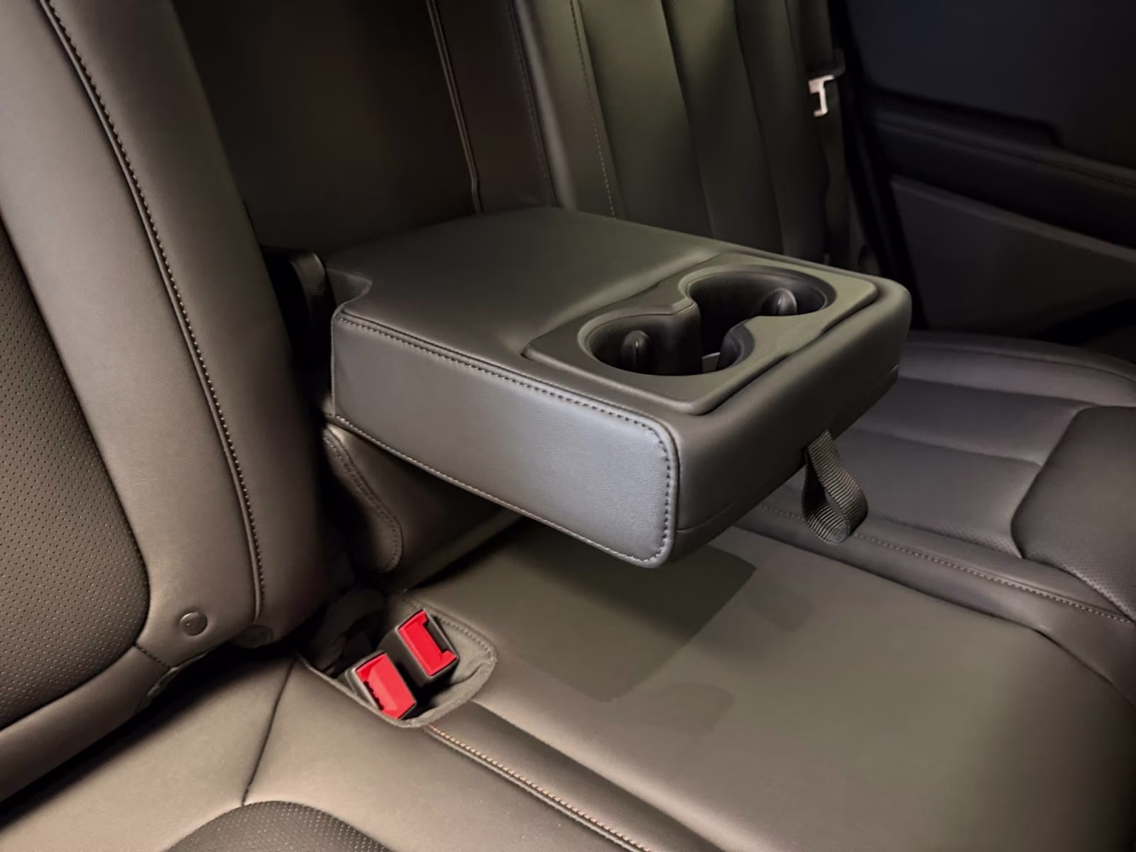 2026 '41 Jeep Cherokee Limited 4X4 SUV