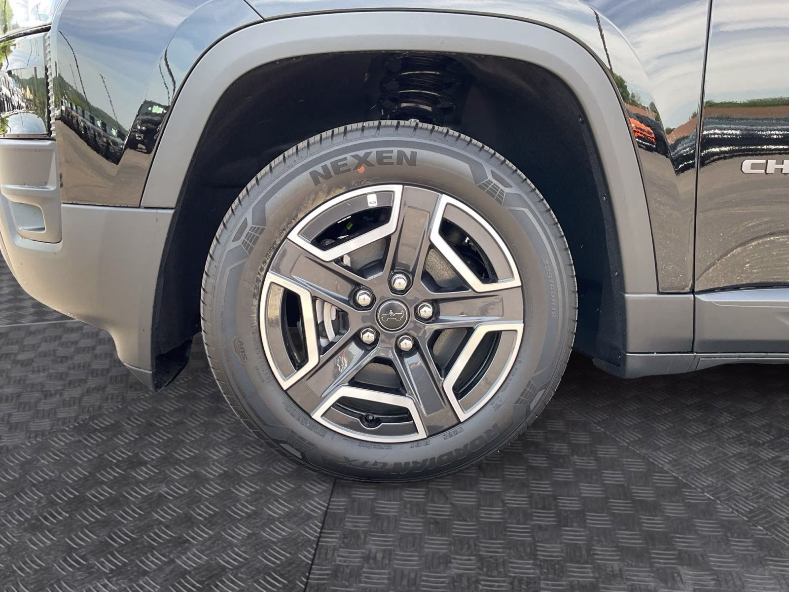 2026 Diamond Black Crystal Pearlcoat Jeep Cherokee Limited 4X4 SUV