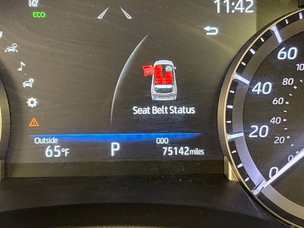 2022 Pearl Toyota Highlander XLE FWD SUV