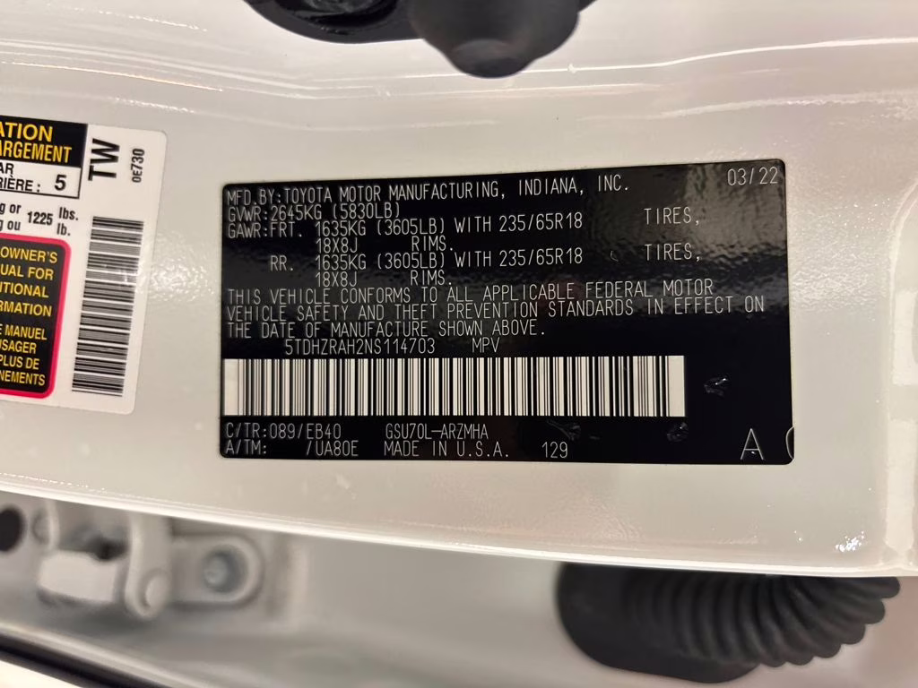 2022 Pearl Toyota Highlander XLE FWD SUV