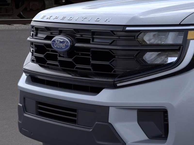 2026 Glacier Gray Metallic Tri-Coat Ford Expedition Max Active 4X4 SUV