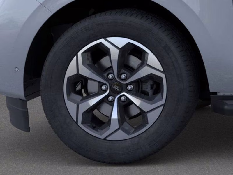 2026 Glacier Gray Metallic Tri-Coat Ford Expedition Max Active 4X4 SUV