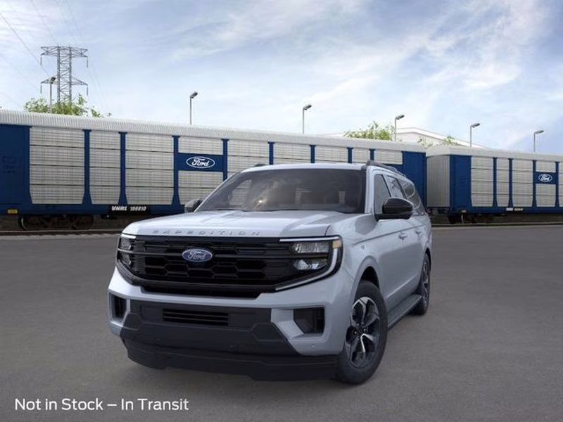 2026 Glacier Gray Metallic Tri-Coat Ford Expedition Max Active 4X4 SUV