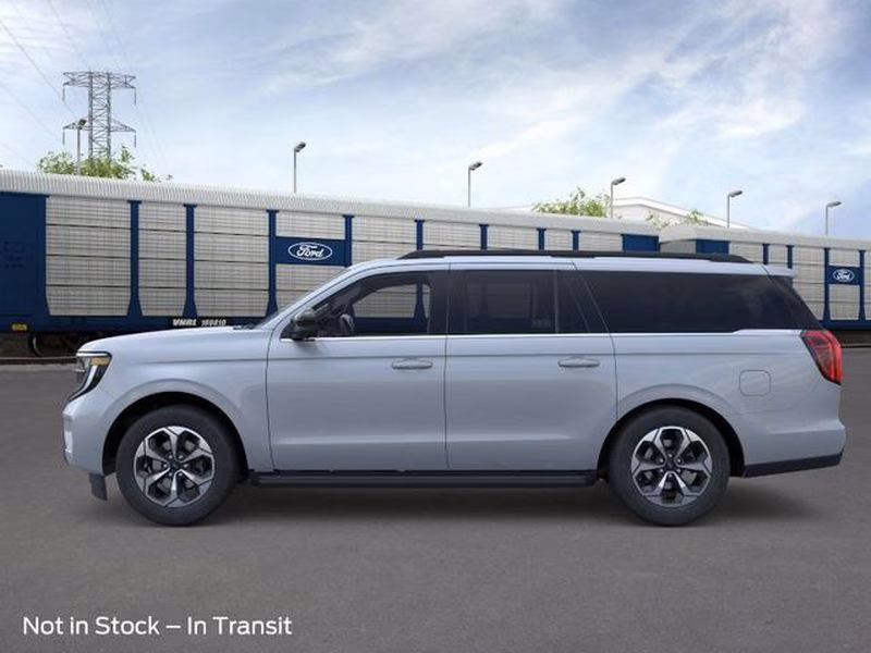 2026 Glacier Gray Metallic Tri-Coat Ford Expedition Max Active 4X4 SUV