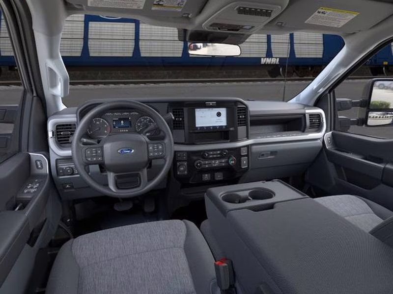 2026 Oxford White Ford Super Duty F-250 SRW XL 4X4 Truck