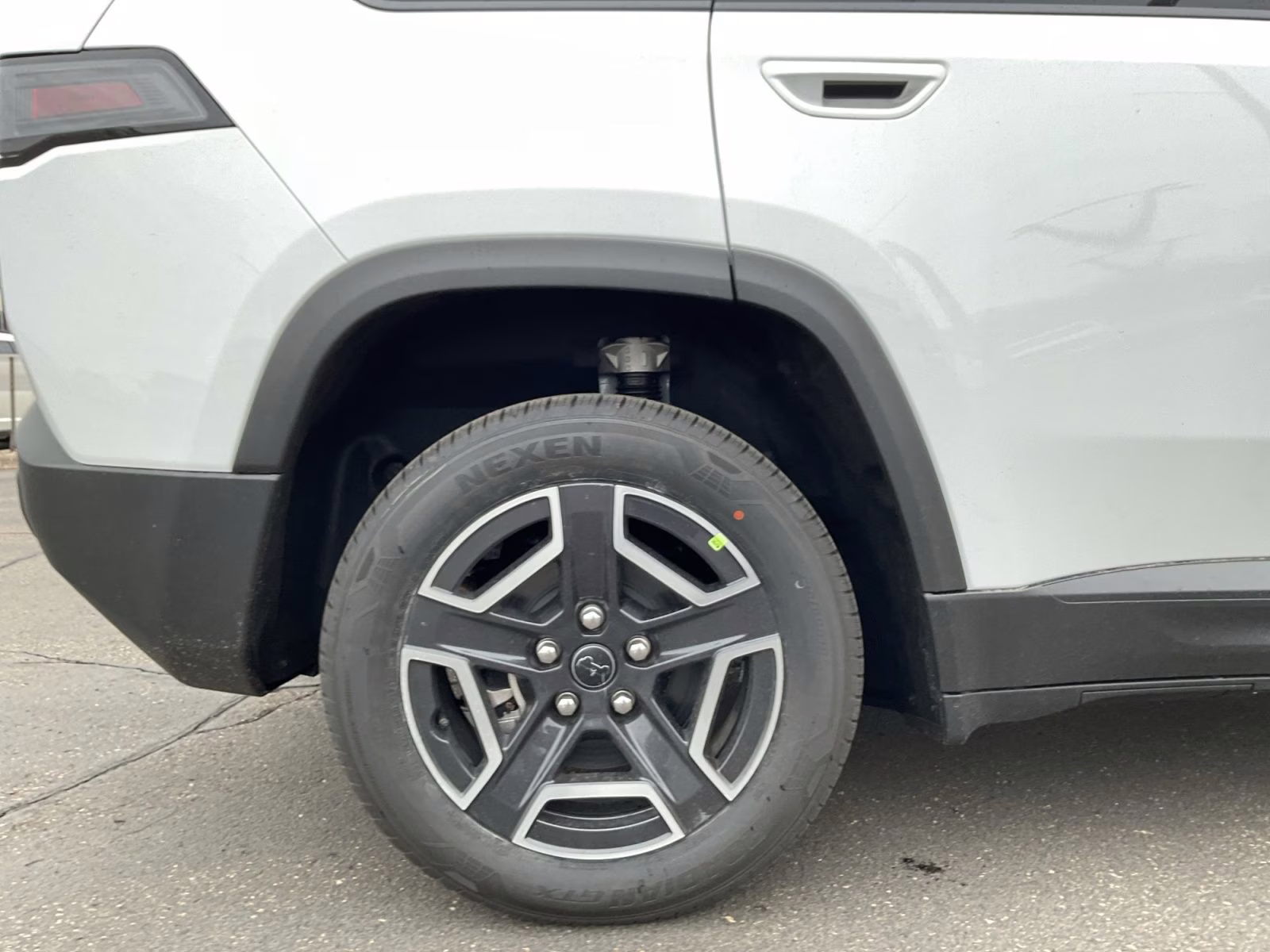 2026 Bright White Clearcoat Jeep Cherokee Limited 4X4 SUV