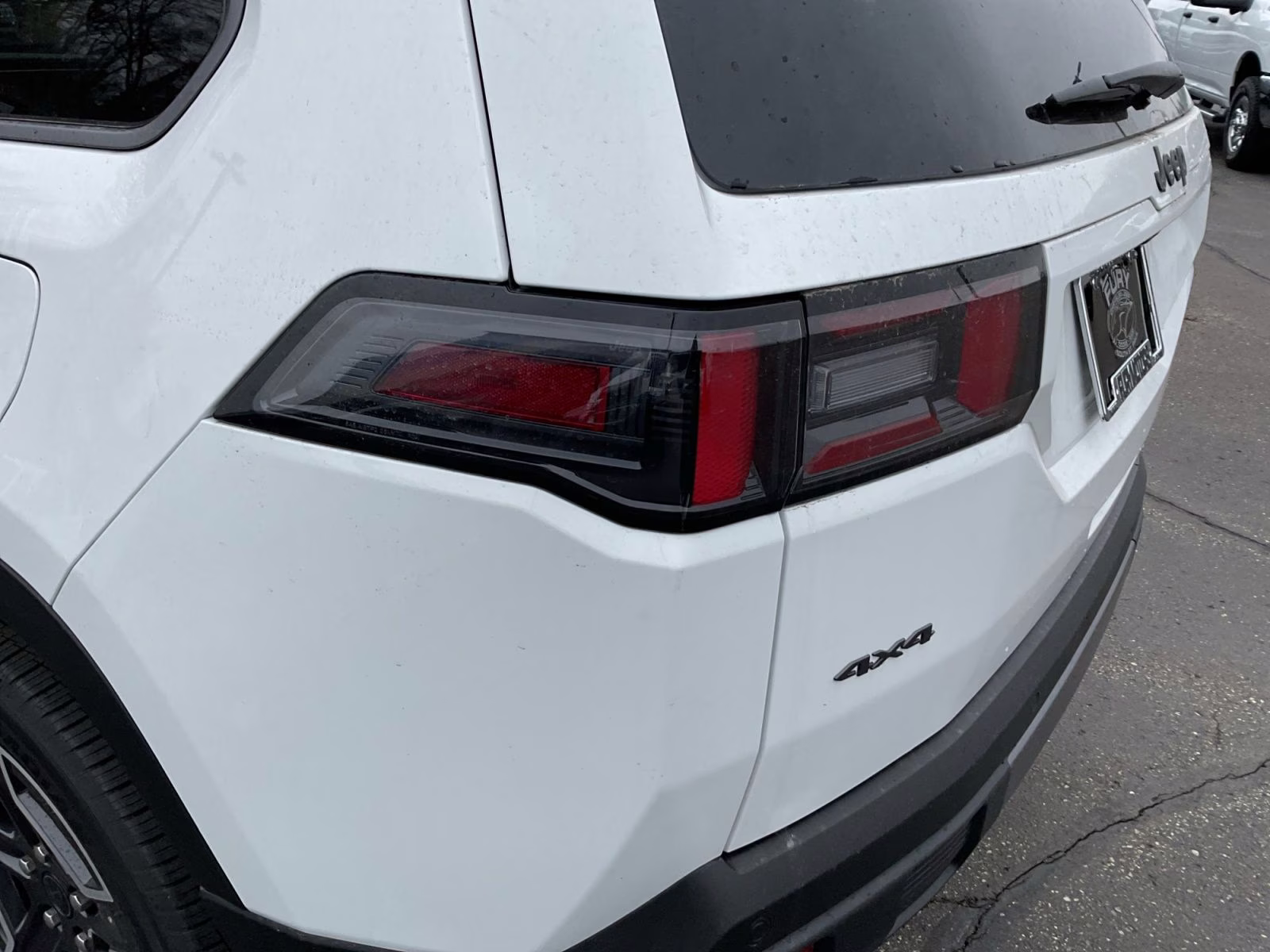 2026 Bright White Clearcoat Jeep Cherokee Limited 4X4 SUV