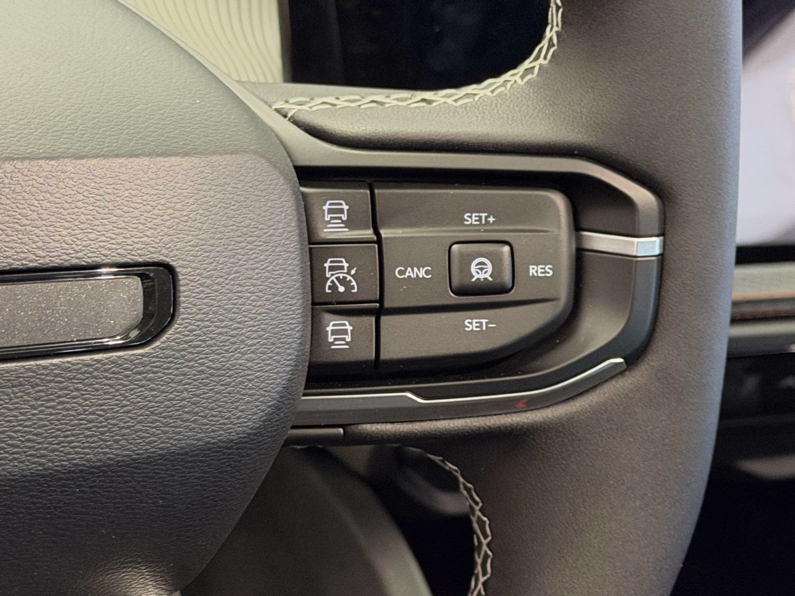2026 '41 Jeep Cherokee Limited 4X4 SUV