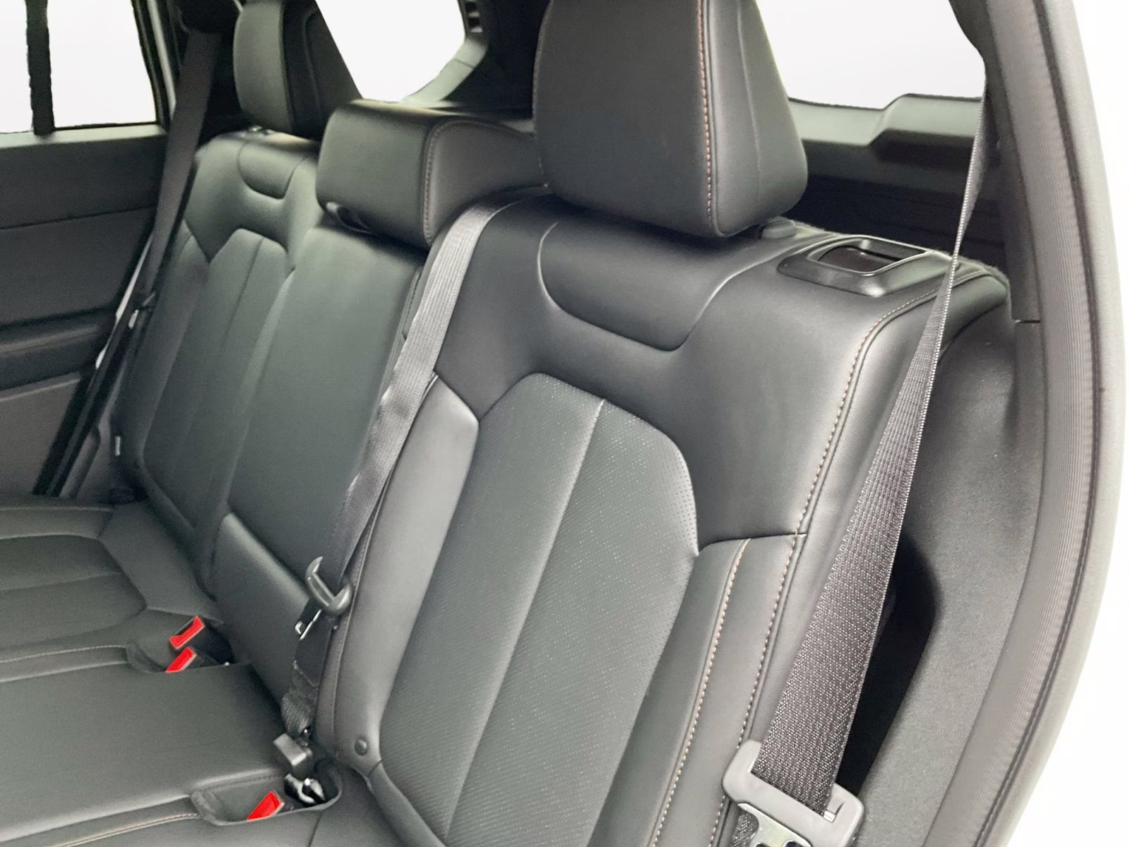 2026 Bright White Clearcoat Jeep Cherokee Limited 4X4 SUV