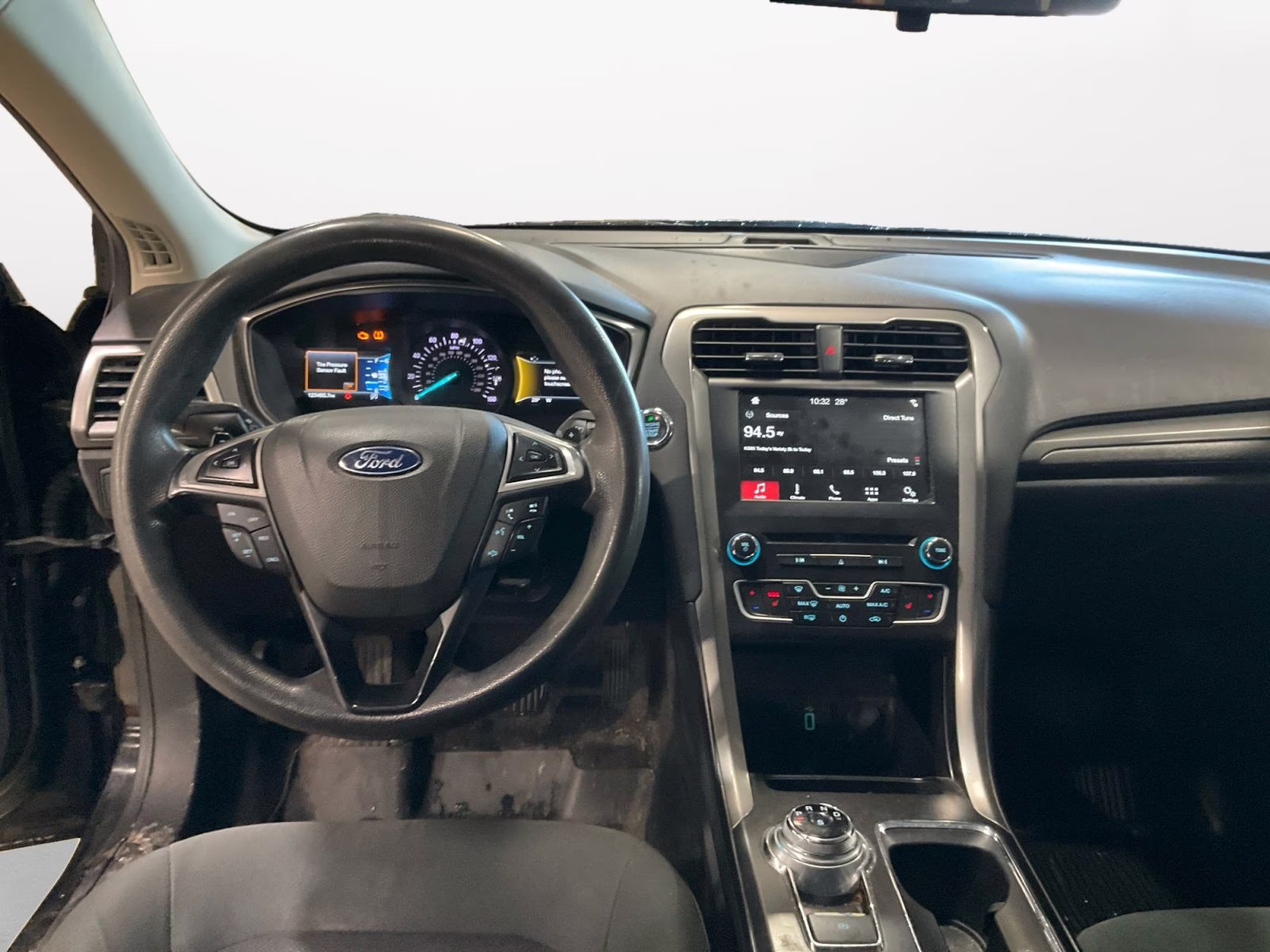 2018 Shadow Black Ford Fusion SE FWD Sedan