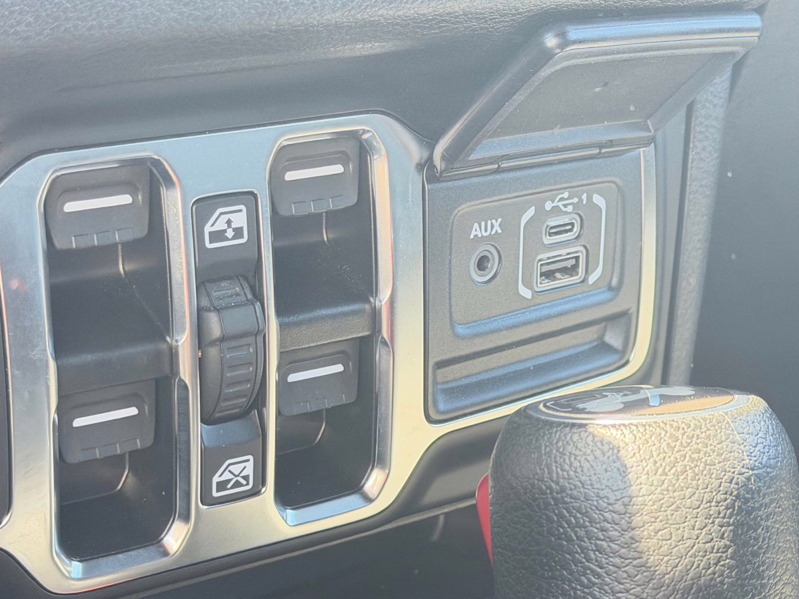 2024 Anvil Clear Coat Jeep Wrangler Sport S 4X4 SUV