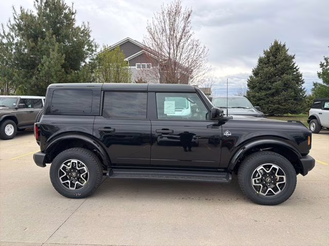 2026 Shadow Black Ford Bronco Outer Banks 4X4 SUV