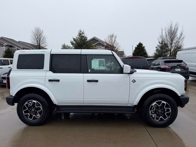2026 Oxford White Ford Bronco Outer Banks 4X4 SUV