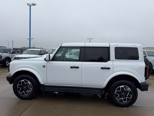 2026 Oxford White Ford Bronco Outer Banks 4X4 SUV