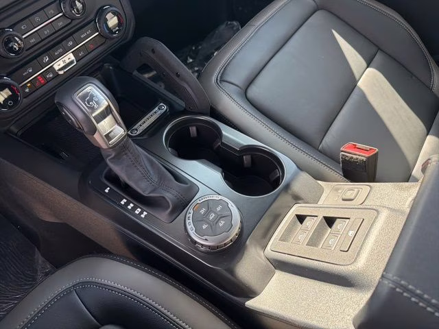 2026 Marsh Gray Ford Bronco Outer Banks 4X4 SUV