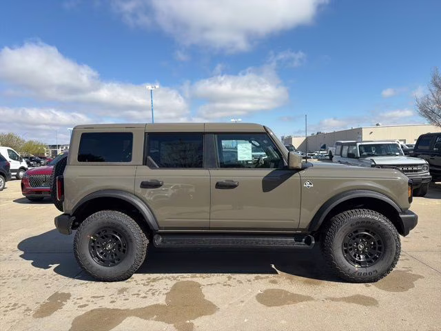 2026 Marsh Gray Ford Bronco Outer Banks 4X4 SUV