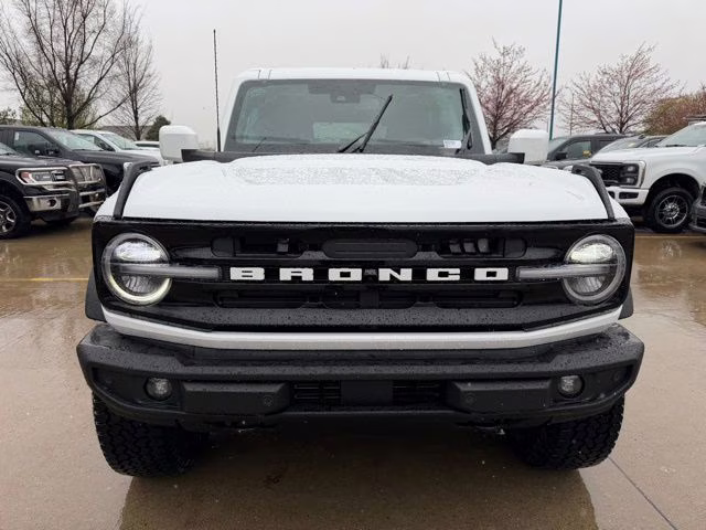 2026 Oxford White Ford Bronco Outer Banks 4X4 SUV