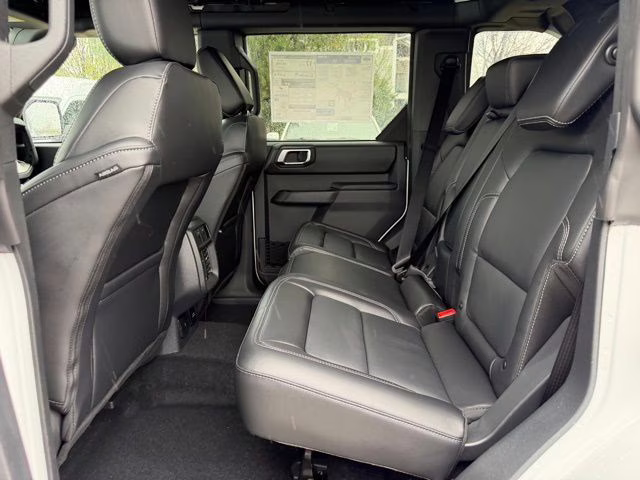 2026 Oxford White Ford Bronco Outer Banks 4X4 SUV