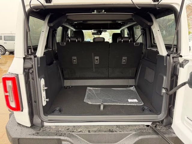 2026 Oxford White Ford Bronco Outer Banks 4X4 SUV