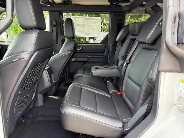2026 Avalanche Gray Ford Bronco Badlands 4X4 SUV