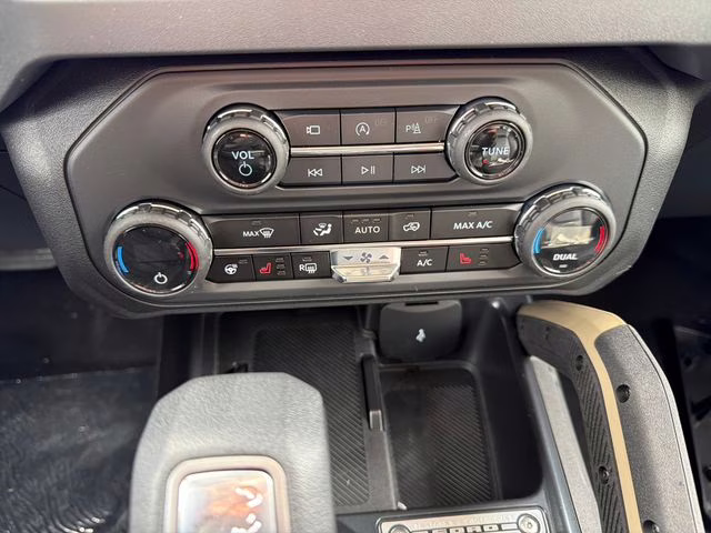 2026 Avalanche Gray Ford Bronco Badlands 4X4 SUV