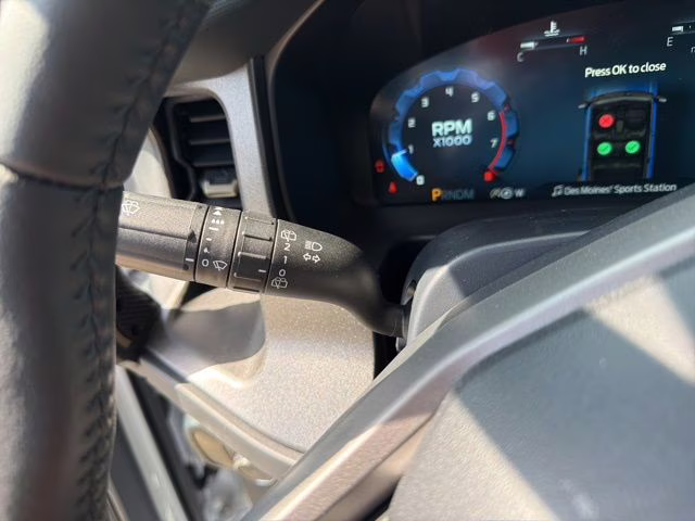 2026 Oxford White Ford Bronco Badlands 4X4 SUV