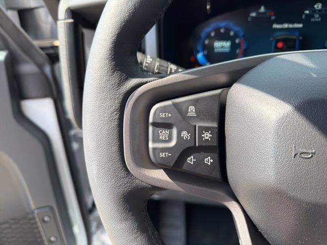 2026 Oxford White Ford Bronco Badlands 4X4 SUV