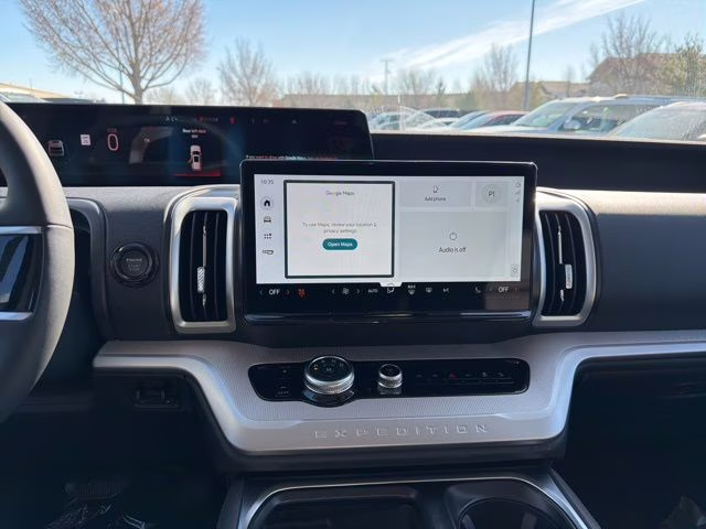 2026 Glacier Gray Metallic Tri-Coat Ford Expedition Active 4X4 SUV