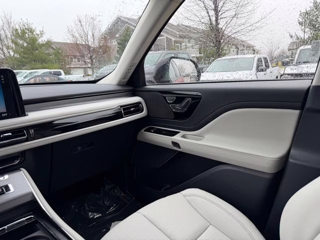 2026 Red Carpet Tinted Clearcoat Lincoln Aviator Premiere AWD SUV