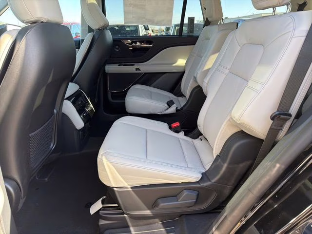 2026 Infinite Black Metallic Clearcoat Lincoln Aviator Premiere AWD SUV