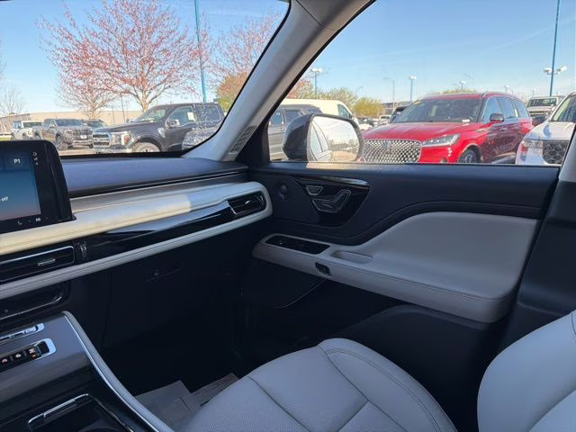 2026 Infinite Black Metallic Clearcoat Lincoln Aviator Premiere AWD SUV