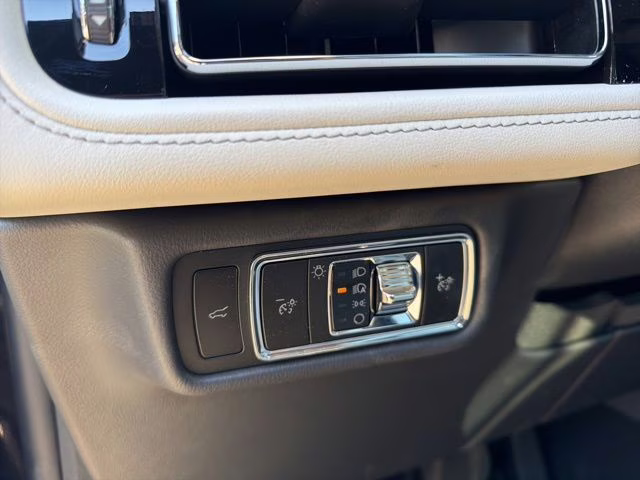 2026 Infinite Black Metallic Clearcoat Lincoln Aviator Premiere AWD SUV