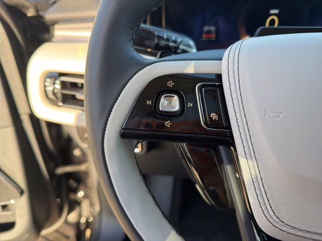 2026 Infinite Black Metallic Clearcoat Lincoln Aviator Premiere AWD SUV