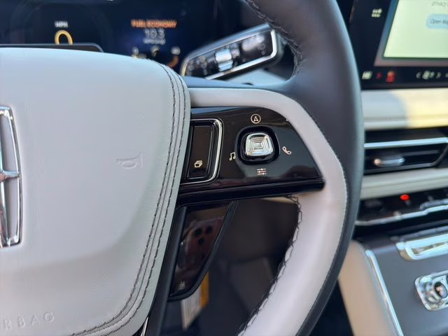 2026 Infinite Black Metallic Clearcoat Lincoln Aviator Premiere AWD SUV