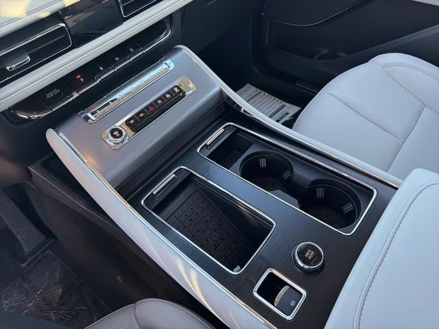 2026 Infinite Black Metallic Clearcoat Lincoln Aviator Premiere AWD SUV