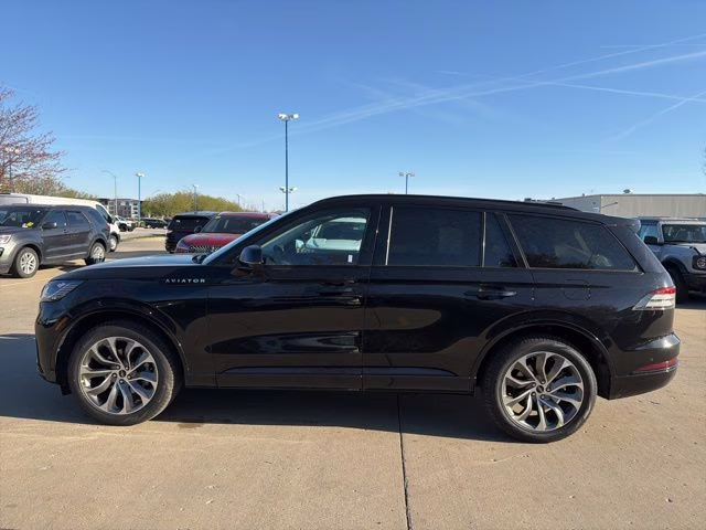 2026 Infinite Black Metallic Clearcoat Lincoln Aviator Premiere AWD SUV