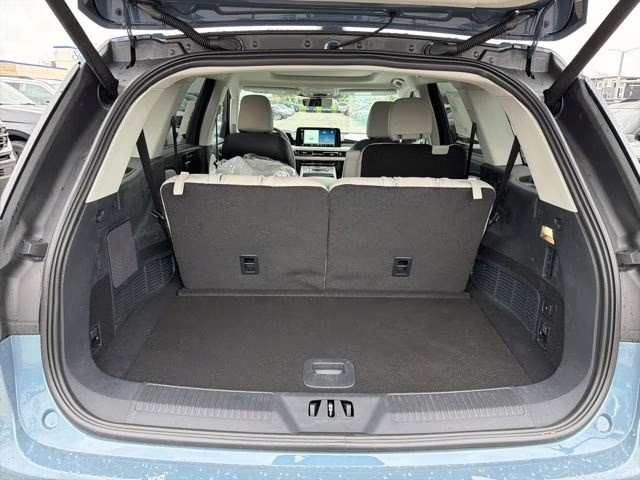 2026 Whisper Blue Metallic Clearcoat Lincoln Aviator Premiere AWD SUV