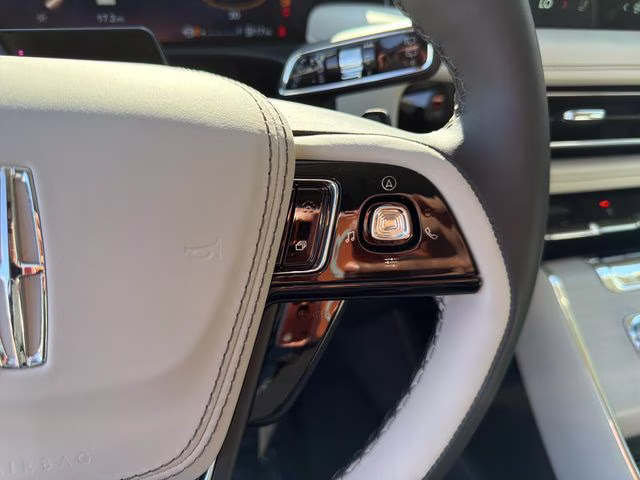 2026 Infinite Black Metallic Clearcoat Lincoln Aviator Reserve AWD SUV