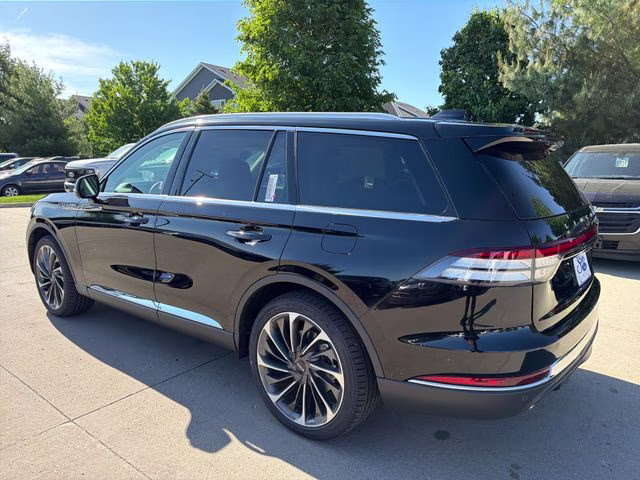 2026 Infinite Black Metallic Clearcoat Lincoln Aviator Reserve AWD SUV