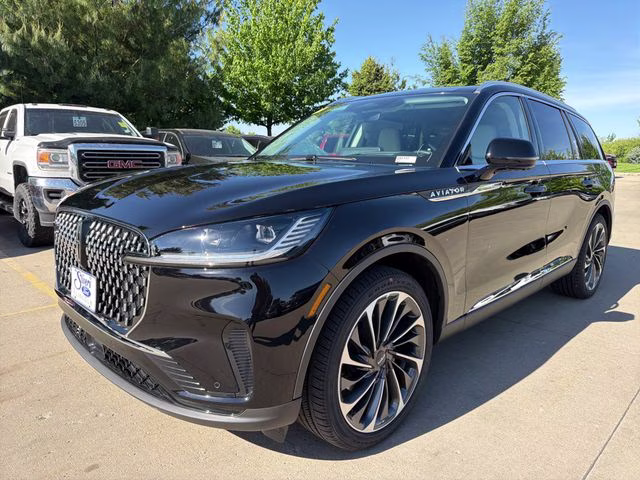 2026 Infinite Black Metallic Clearcoat Lincoln Aviator Reserve AWD SUV