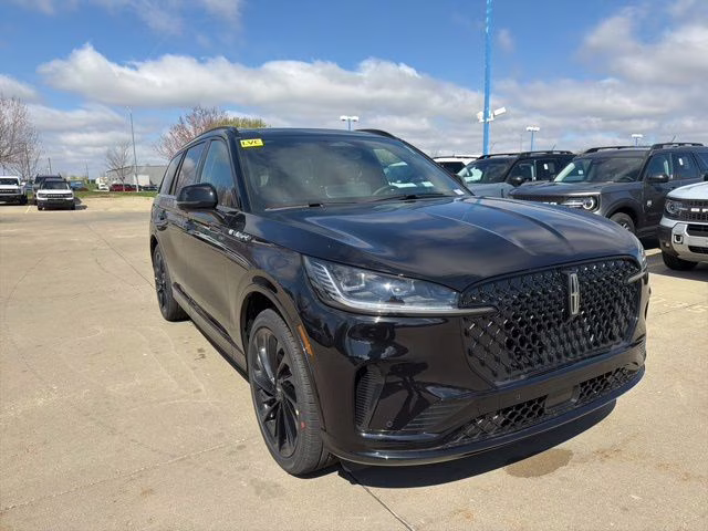 2026 Infinite Black Metallic Clearcoat Lincoln Aviator Reserve AWD SUV