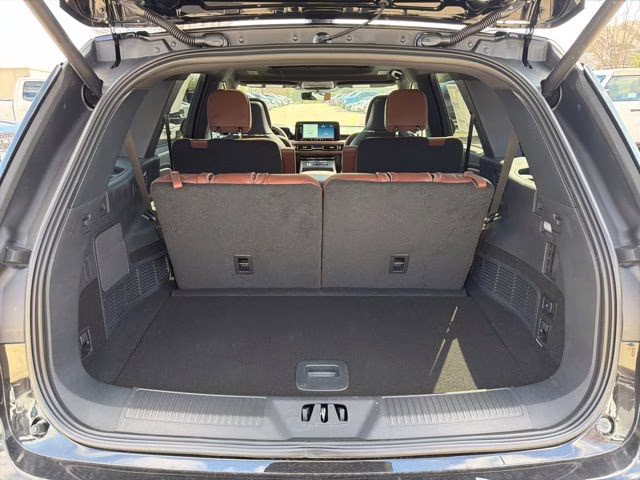 2026 Infinite Black Metallic Clearcoat Lincoln Aviator Reserve AWD SUV