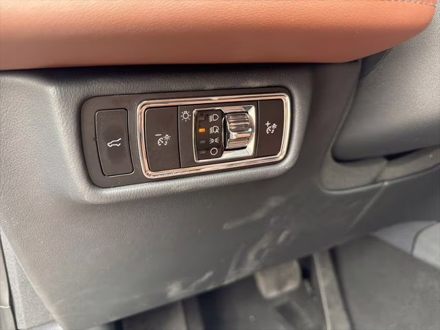 2026 Pristine White Metallic Tri-Coat Lincoln Aviator Reserve AWD SUV