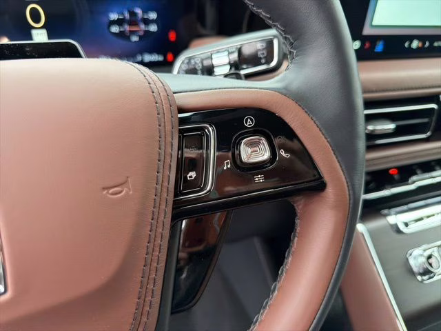 2026 Pristine White Metallic Tri-Coat Lincoln Aviator Reserve AWD SUV