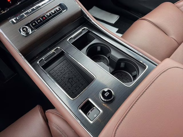 2026 Pristine White Metallic Tri-Coat Lincoln Aviator Reserve AWD SUV