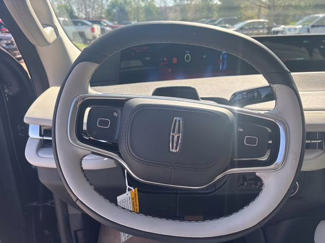 2026 Infinite Black Metallic Clearcoat Lincoln Navigator L Reserve 4X4 SUV