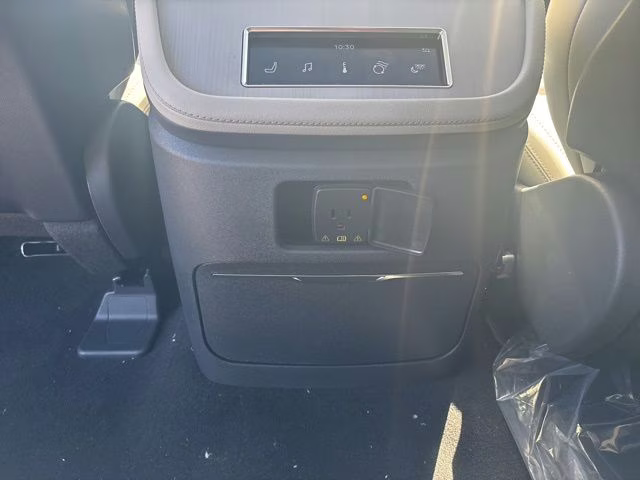 2026 Infinite Black Metallic Clearcoat Lincoln Navigator L Reserve 4X4 SUV