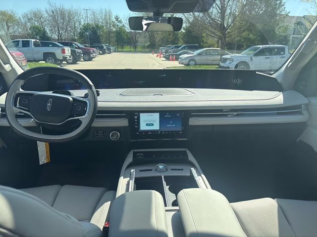 2026 Infinite Black Metallic Clearcoat Lincoln Navigator L Reserve 4X4 SUV